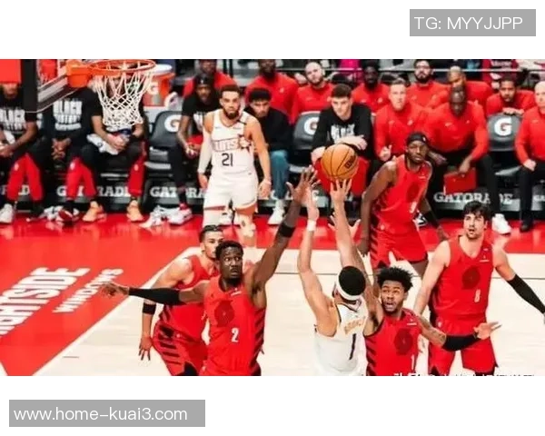 2015年NBA季后赛开拓者与骑士激战回顾与精彩瞬间分析