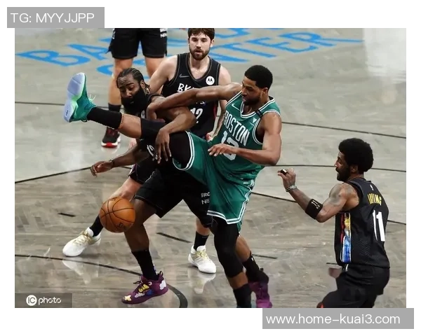 2020年NBA季后赛篮网与老鹰激战回顾与精彩瞬间分析 2020年NBA季后赛篮网与老鹰激战回顾与精彩瞬间分析